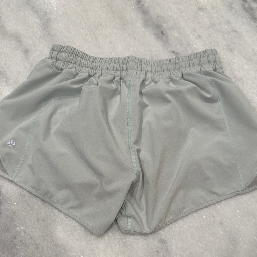 lululemon athletica Women's hotty hot mint green running Athletic Shorts tall - Picture 7 of 15